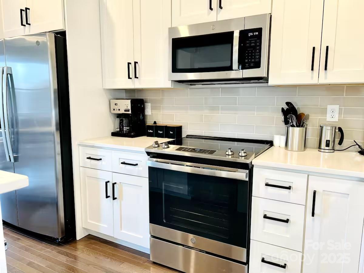 1057 Riverside Drive Asheville NC 28804