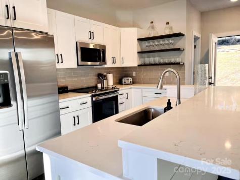 1057 Riverside Drive Asheville NC 28804