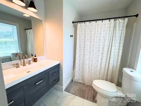 1057 Riverside Drive Asheville NC 28804