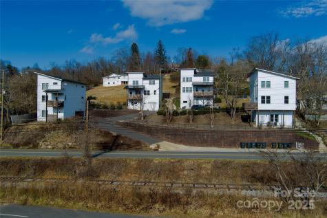 1057 Riverside Drive Asheville NC 28804