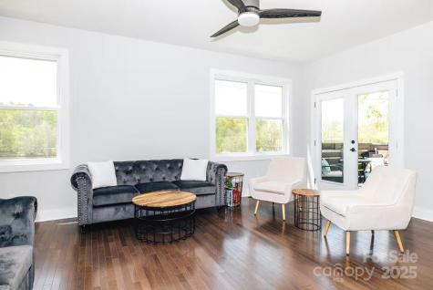 1057 Riverside Drive Asheville NC 28804