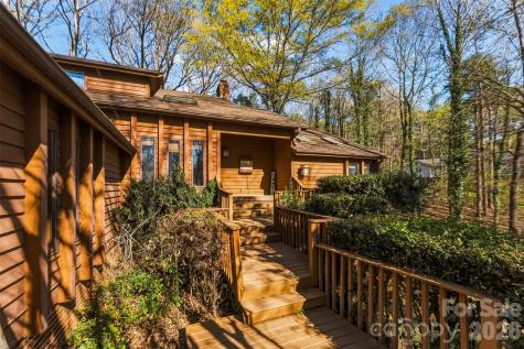 10 Thornwood Court Clover SC 29710