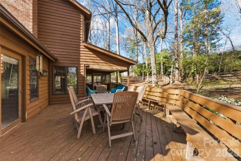 10 Thornwood Court Clover SC 29710