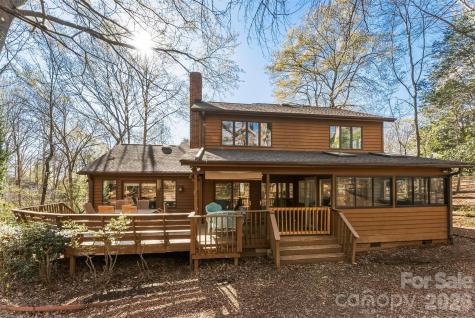 10 Thornwood Court Clover SC 29710