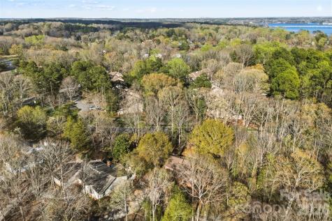 10 Thornwood Court Clover SC 29710