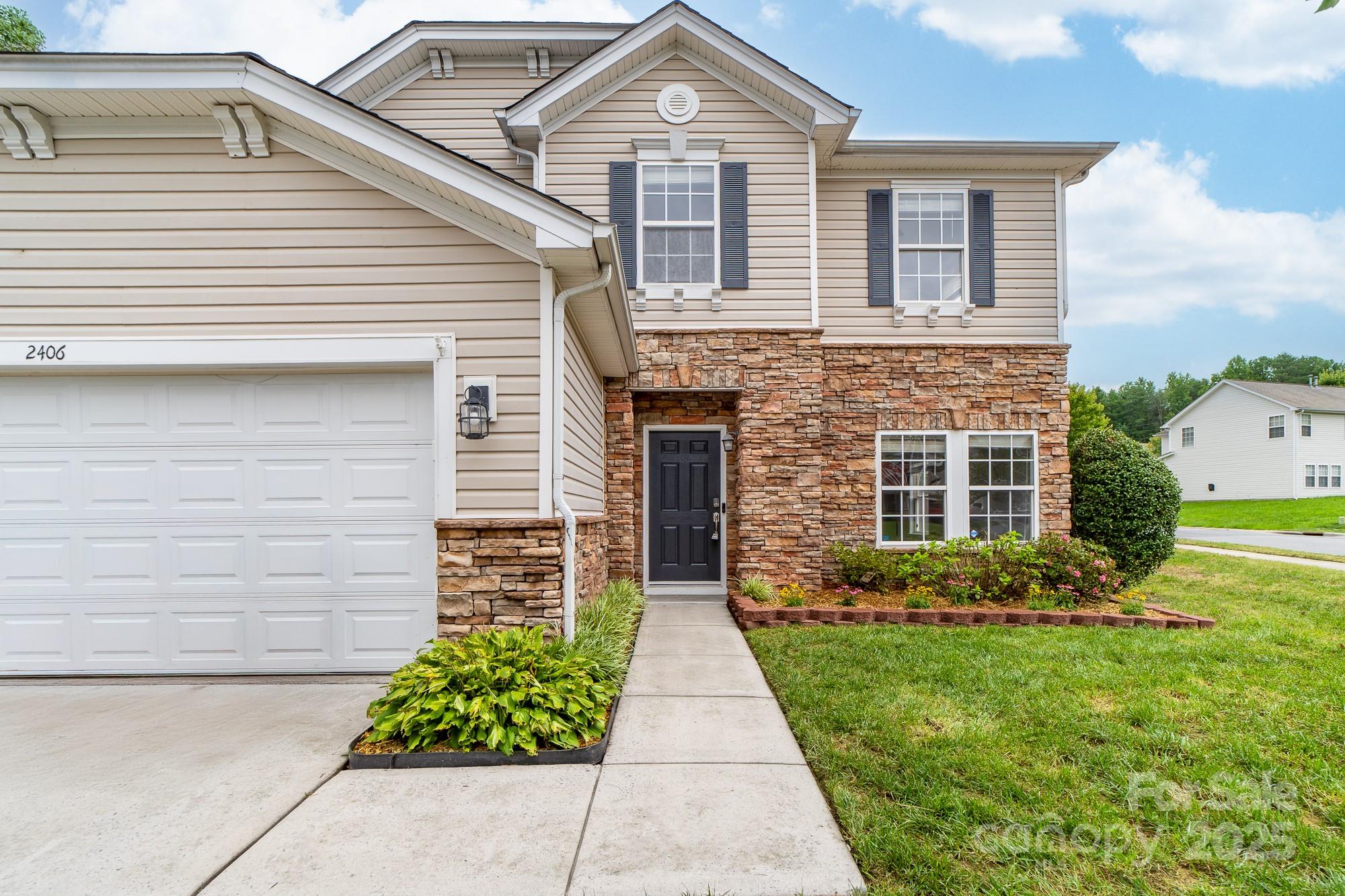 2406 Harwood Hills Lane Charlotte NC 28214