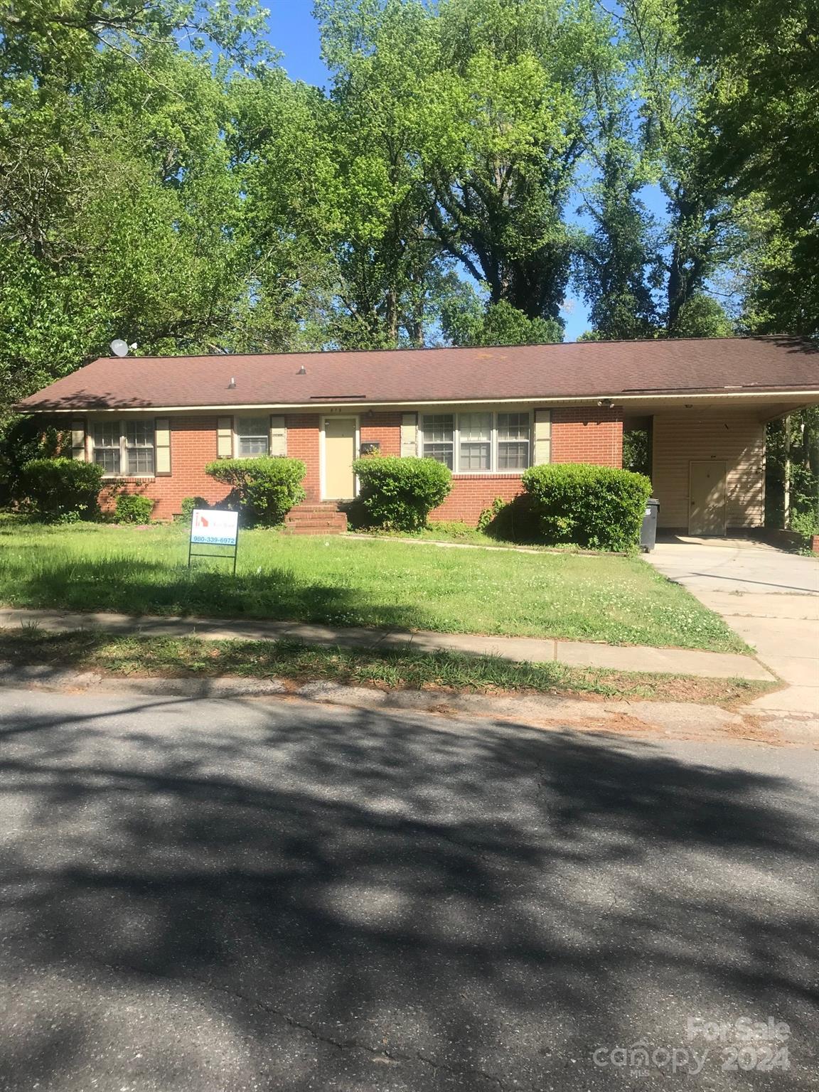 818 Log Cabin Road Charlotte NC 28213