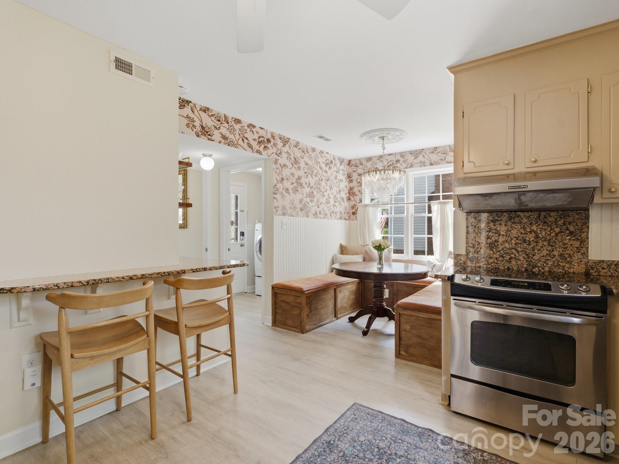 9234 Covedale Drive Charlotte NC 28270