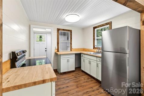 488 Cad Campbell Road Bakersville NC 28705