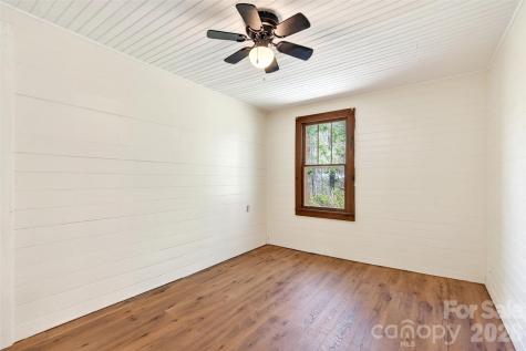 488 Cad Campbell Road Bakersville NC 28705