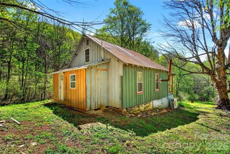 488 Cad Campbell Road Bakersville NC 28705