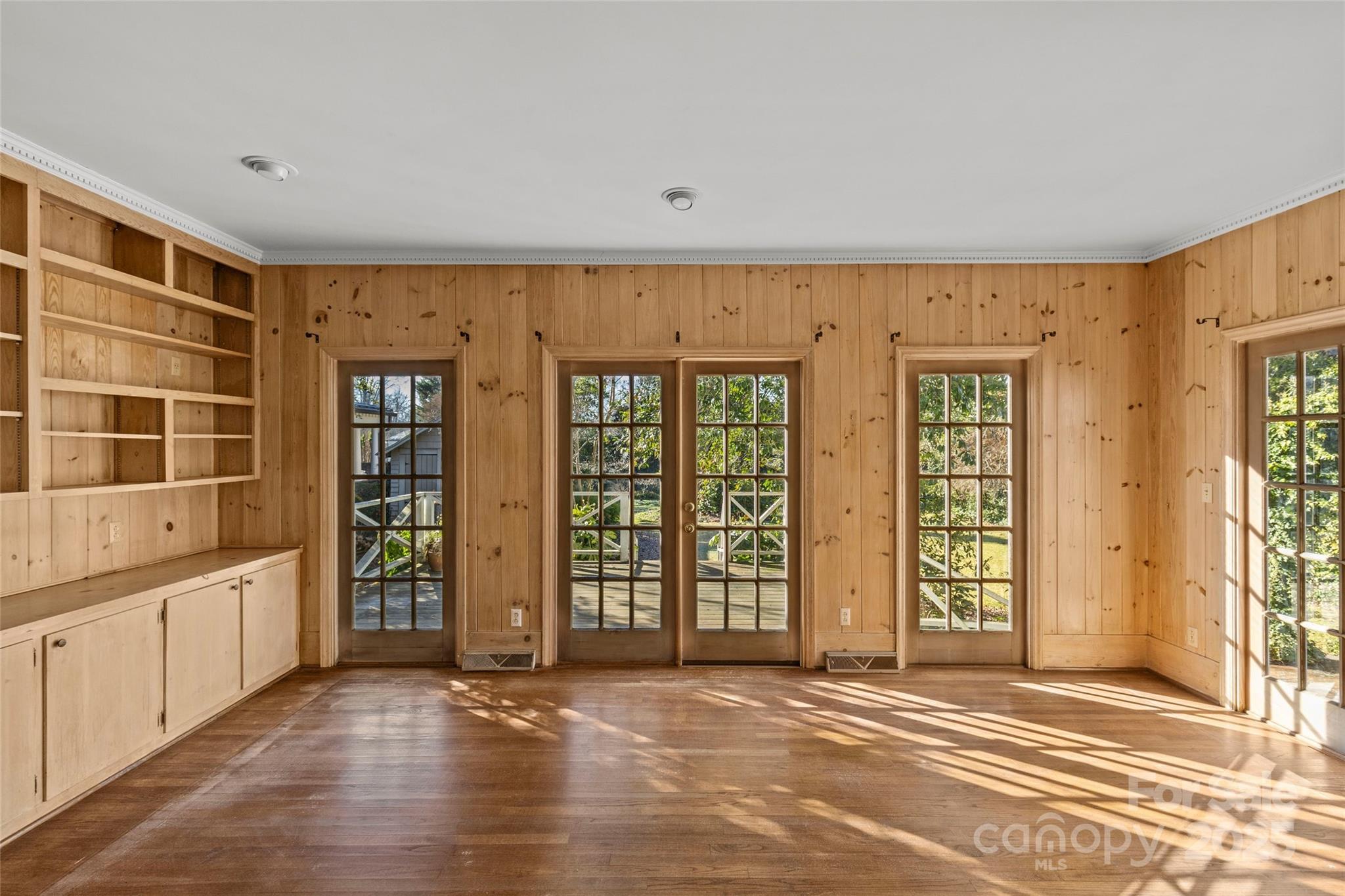 243 Ridgewood Avenue Charlotte NC 28209