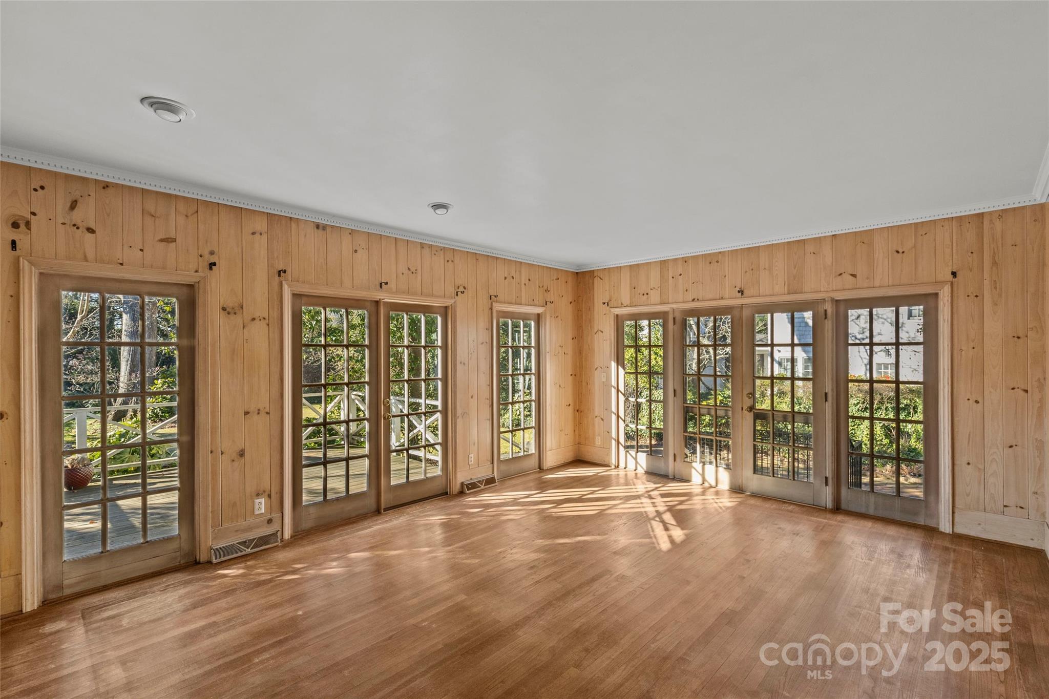 243 Ridgewood Avenue Charlotte NC 28209