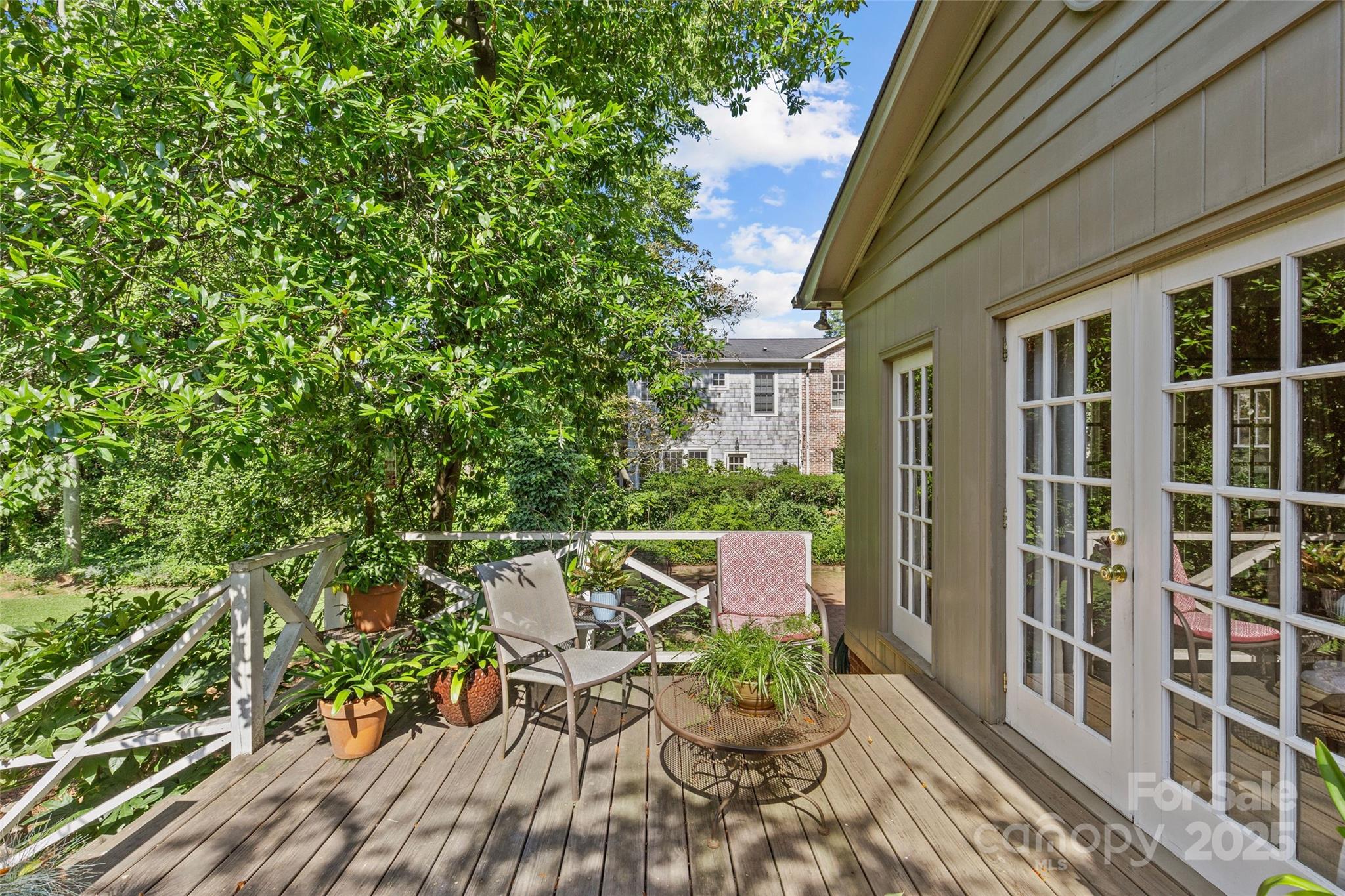 243 Ridgewood Avenue Charlotte NC 28209