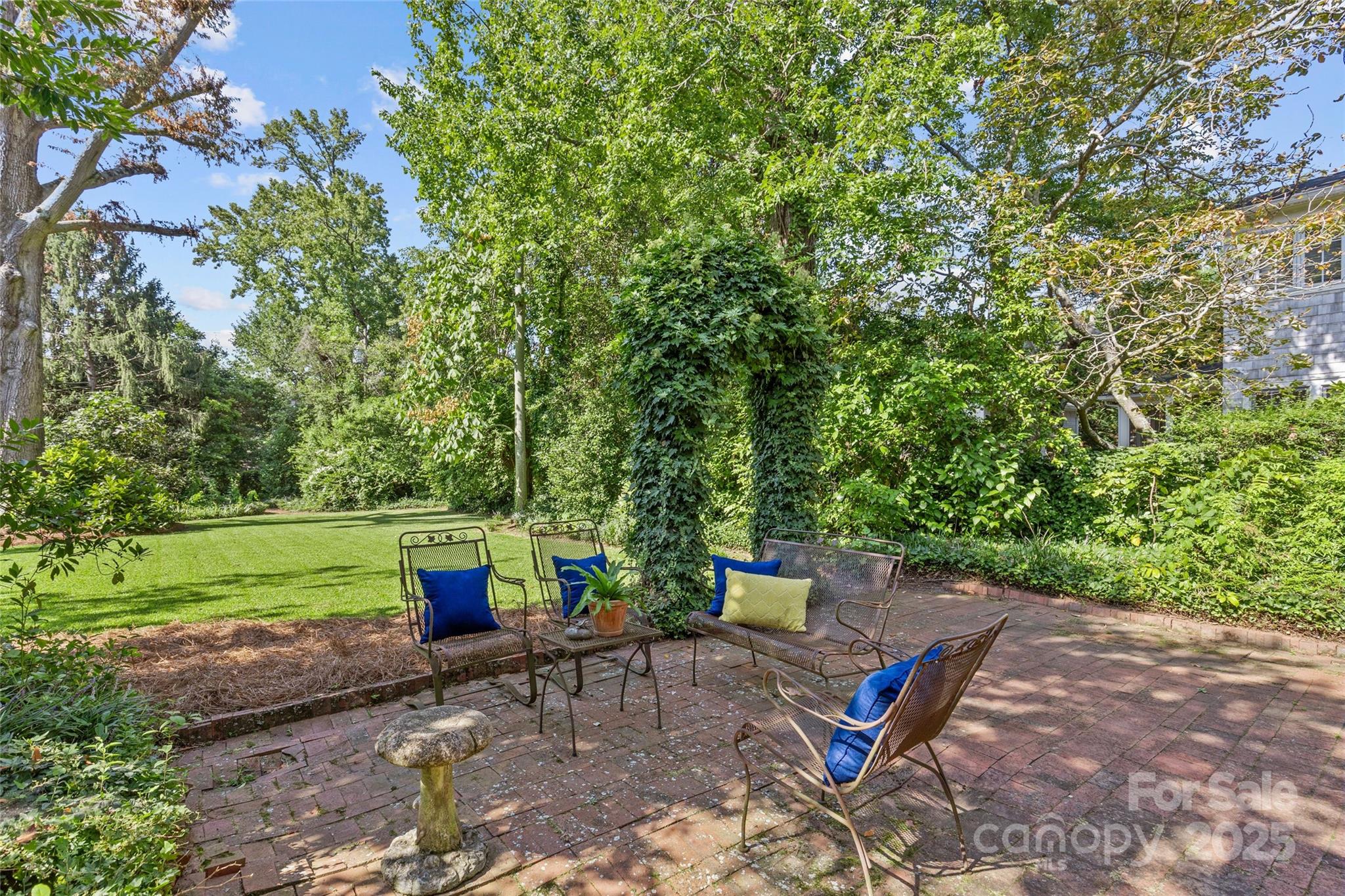 243 Ridgewood Avenue Charlotte NC 28209