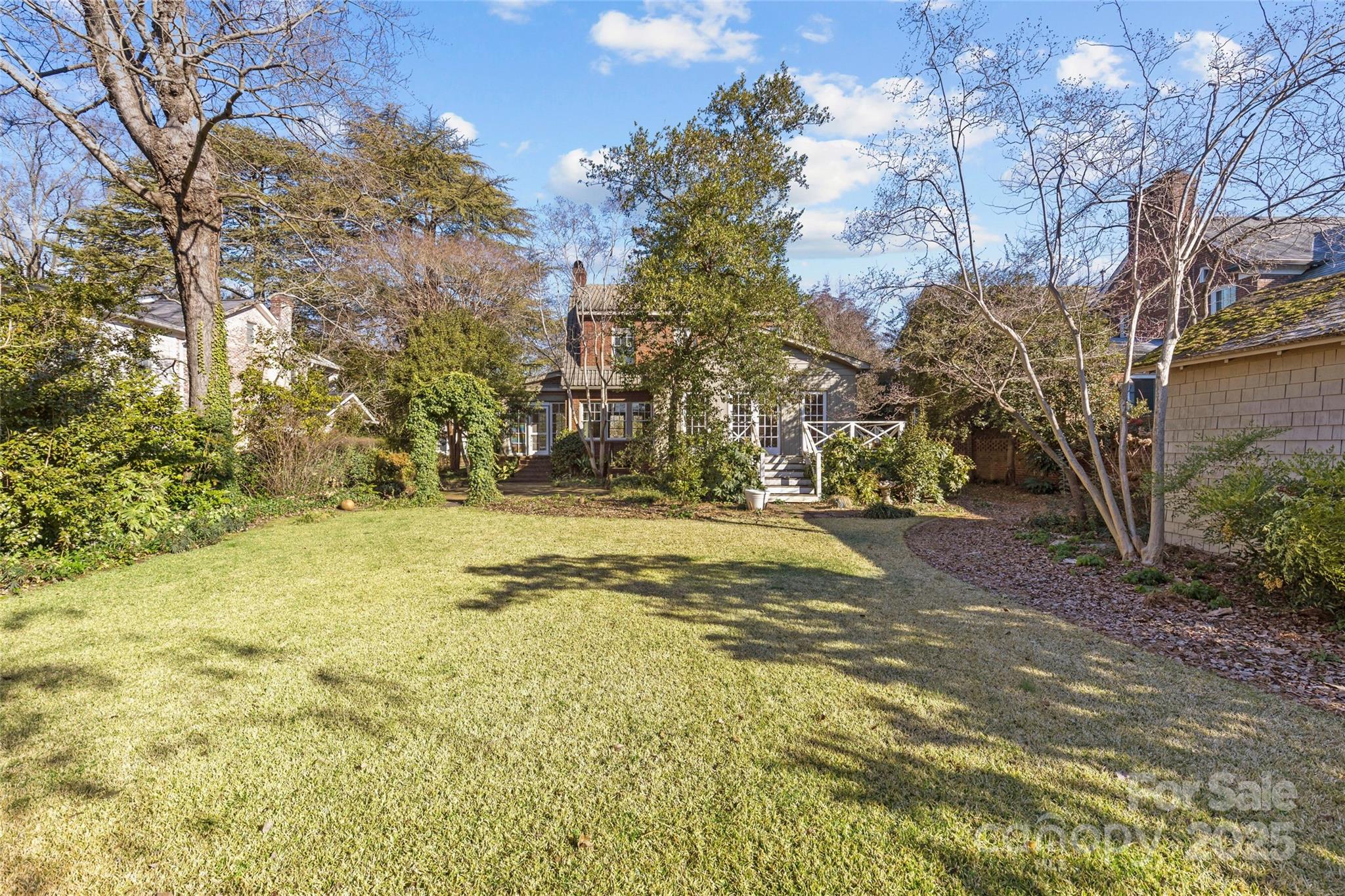 243 Ridgewood Avenue Charlotte NC 28209