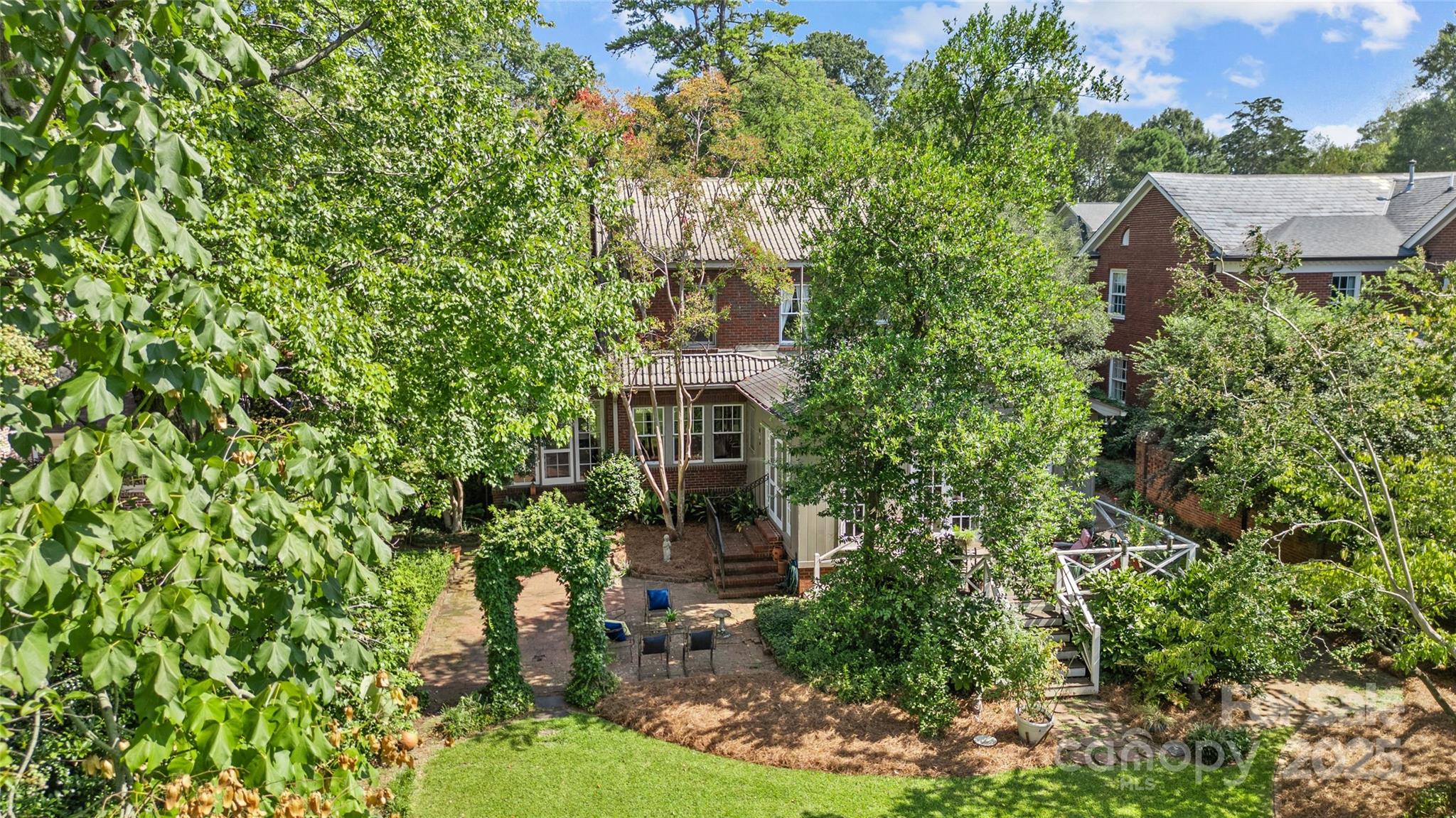 243 Ridgewood Avenue Charlotte NC 28209