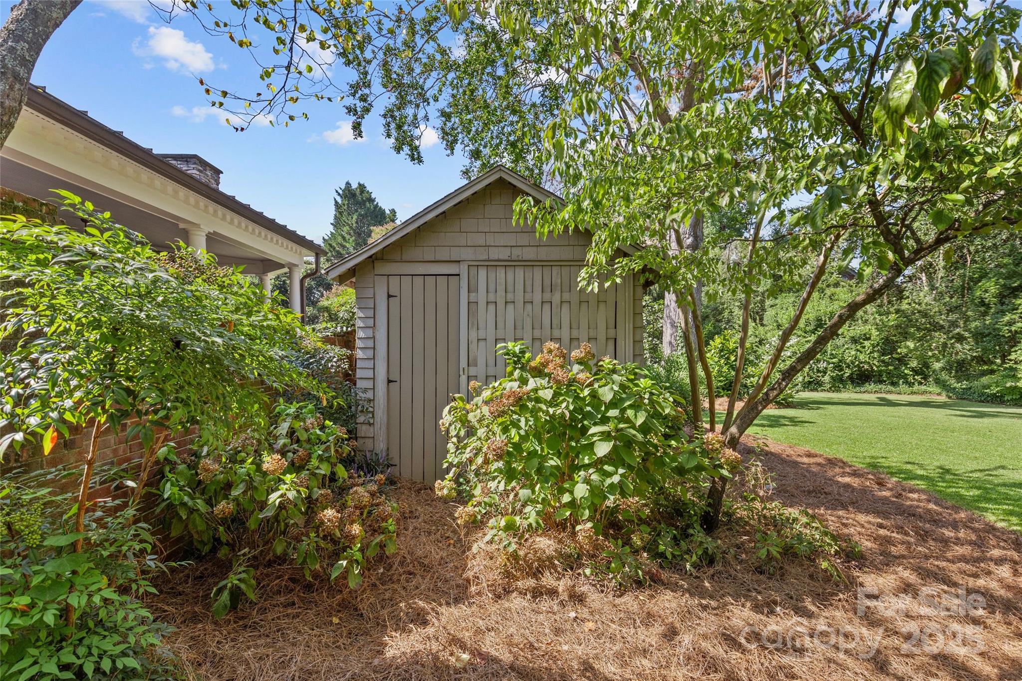 243 Ridgewood Avenue Charlotte NC 28209