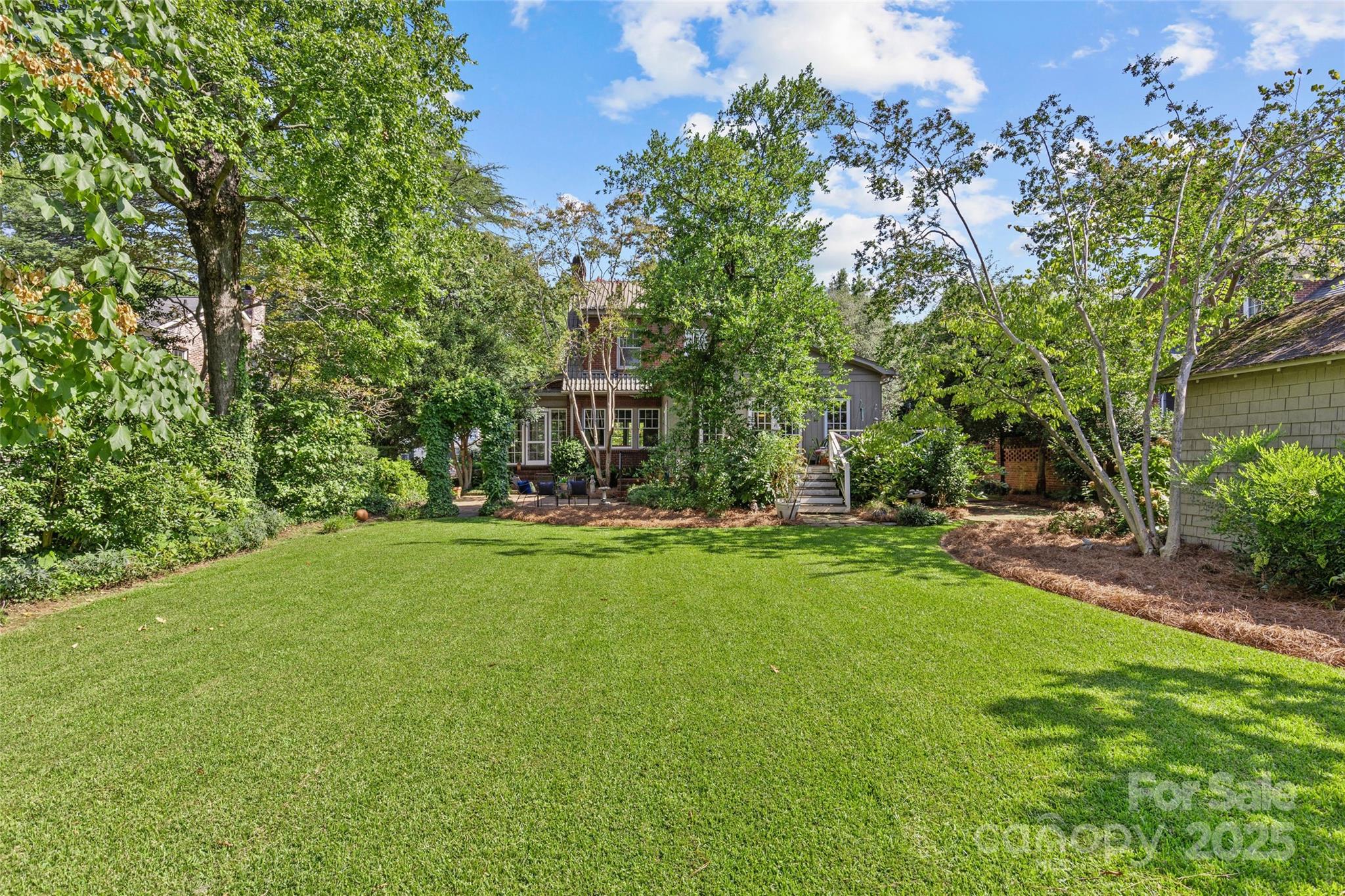 243 Ridgewood Avenue Charlotte NC 28209