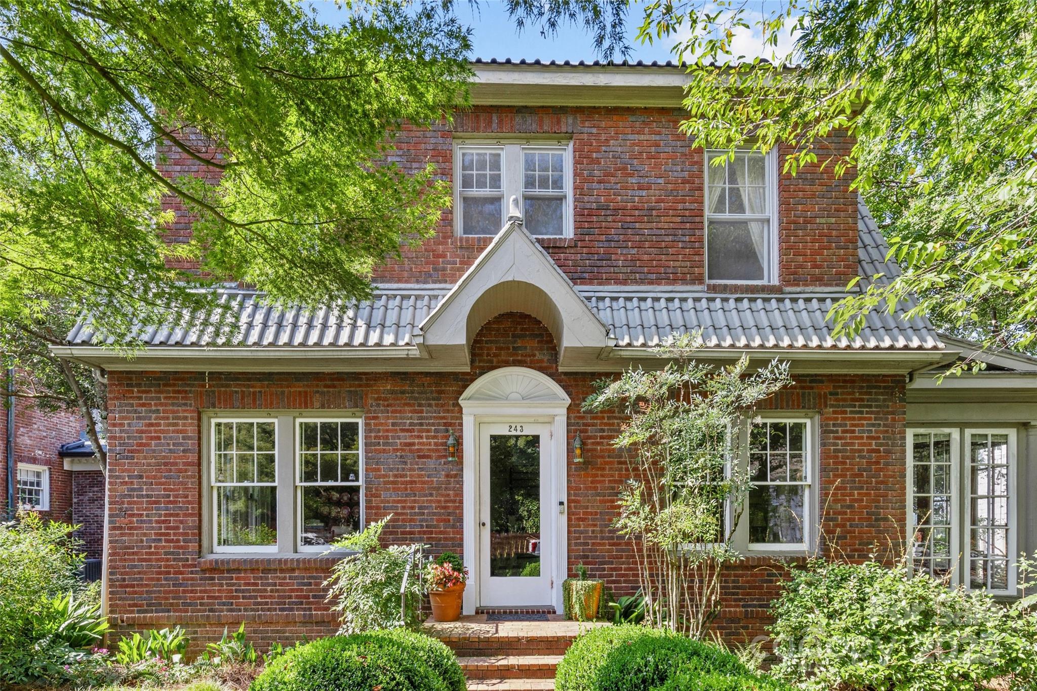243 Ridgewood Avenue Charlotte NC 28209