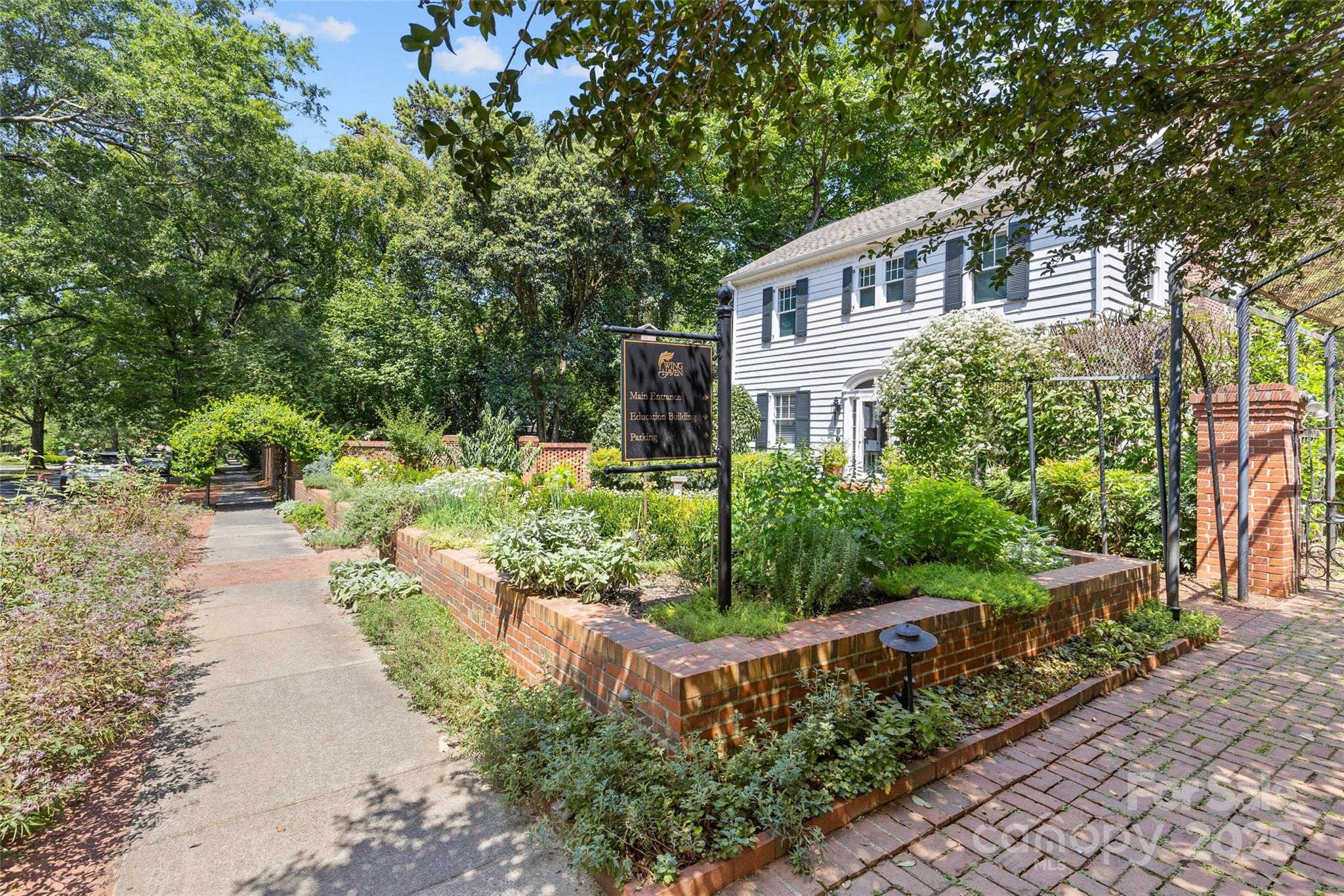 243 Ridgewood Avenue Charlotte NC 28209
