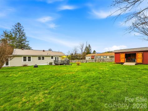 55 Pressley Avenue Brevard NC 28712