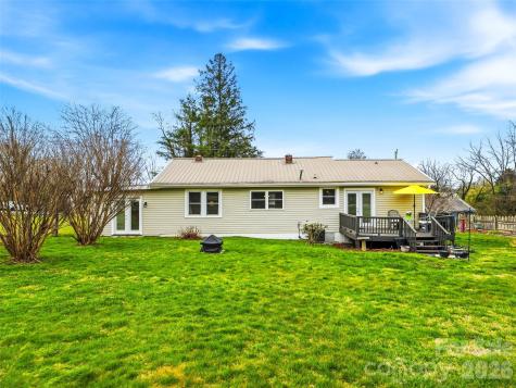 55 Pressley Avenue Brevard NC 28712
