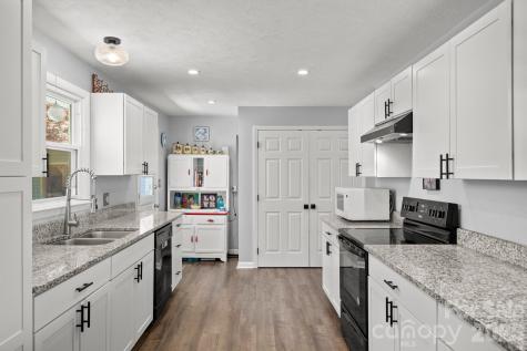 4 Austin Drive Asheville NC 28805