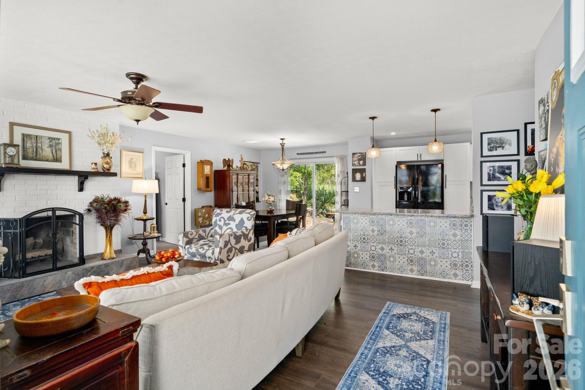 4 Austin Drive Asheville NC 28805
