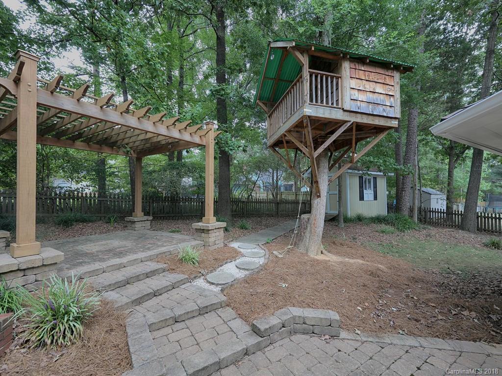 2616 Kirkholm Drive Matthews NC 28105