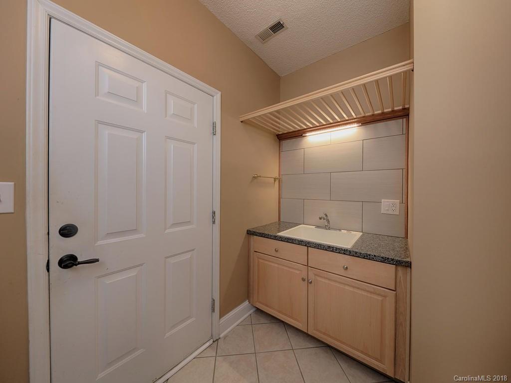 2616 Kirkholm Drive Matthews NC 28105