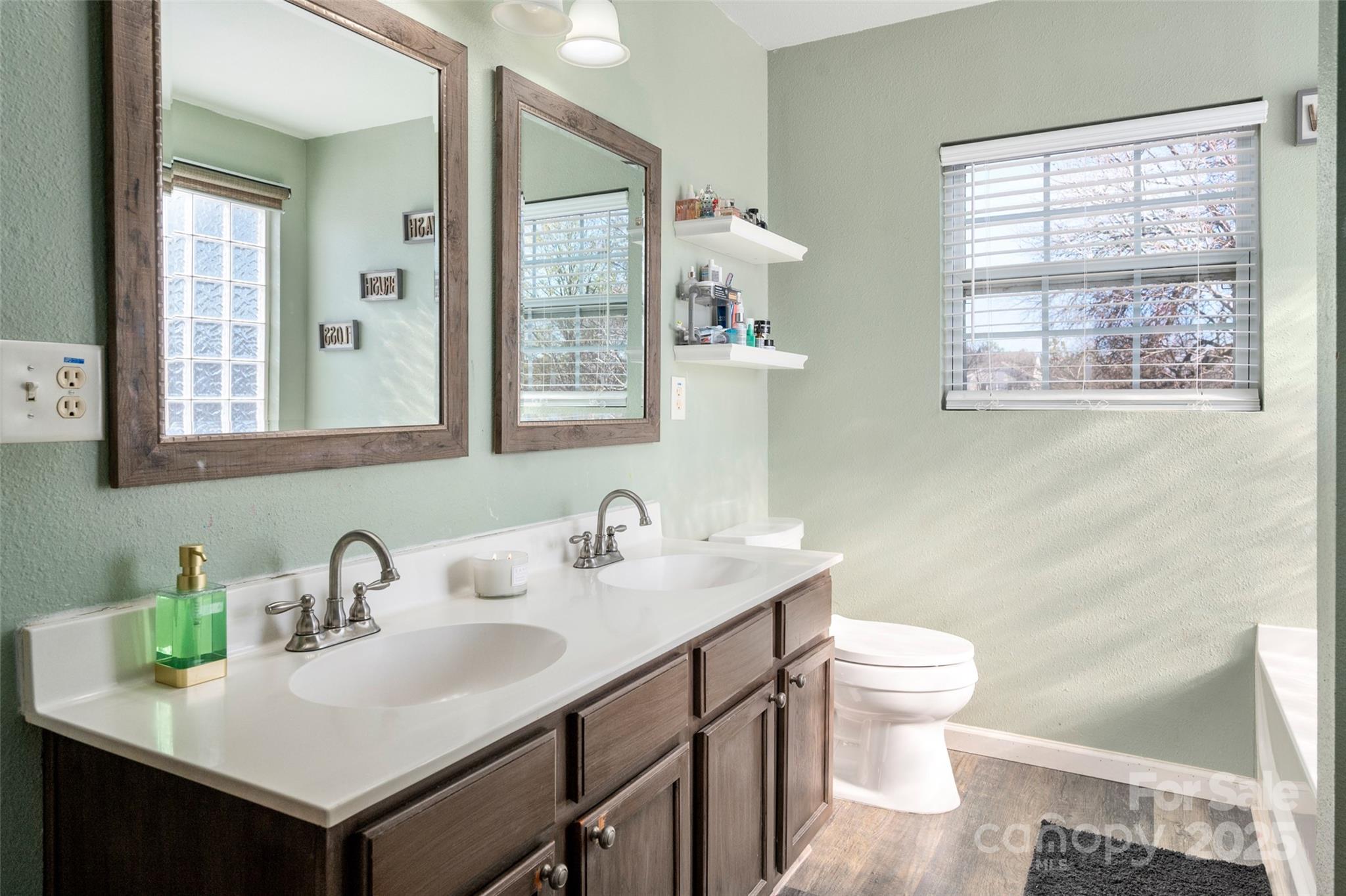 3434 Charterhall Lane Charlotte NC 28215