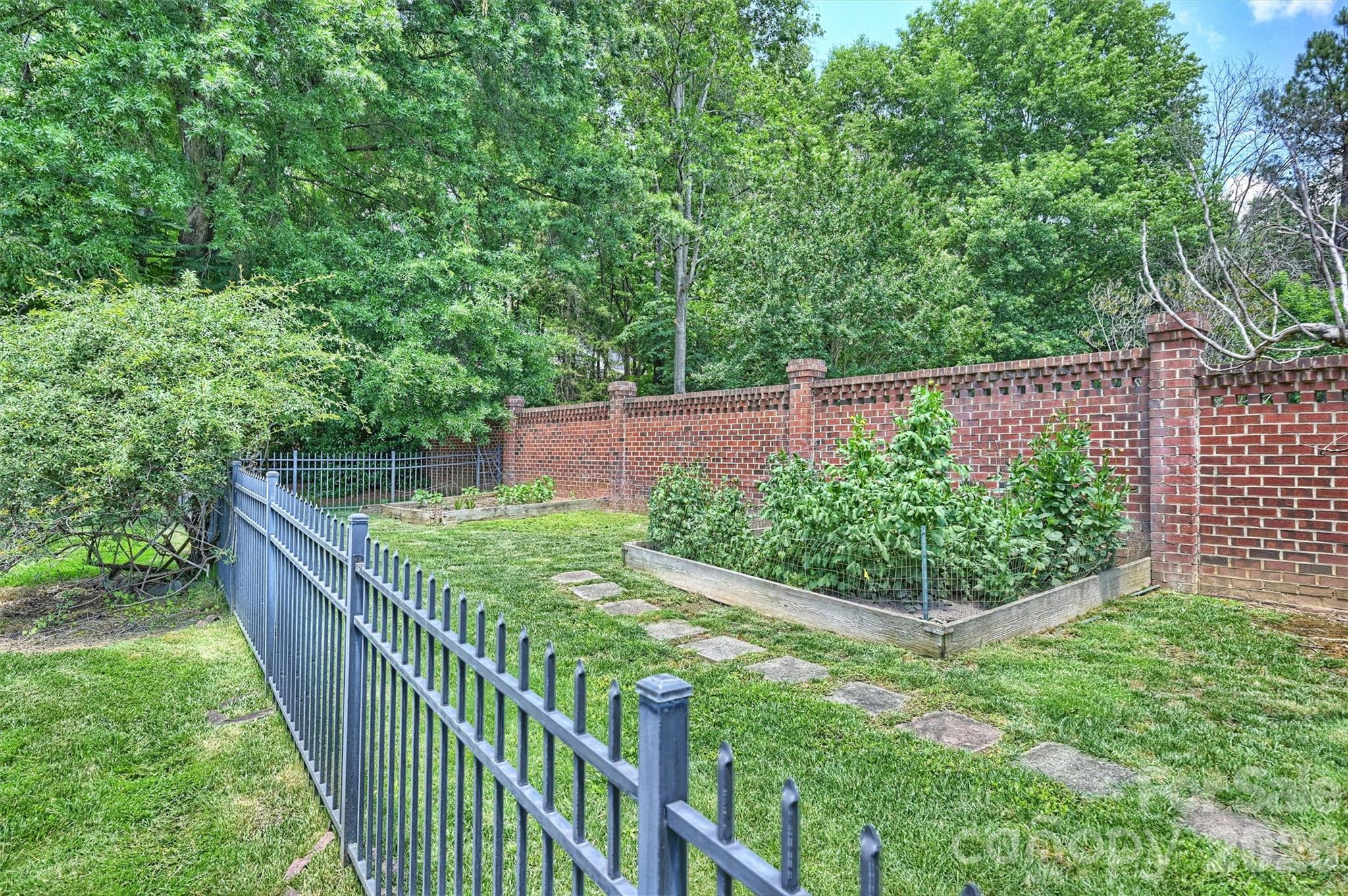 3747 Moorland Drive Charlotte NC 28226