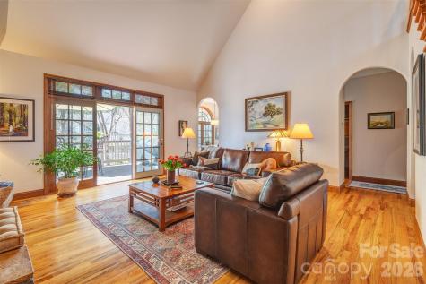 46 Valley Drive Weaverville NC 28787