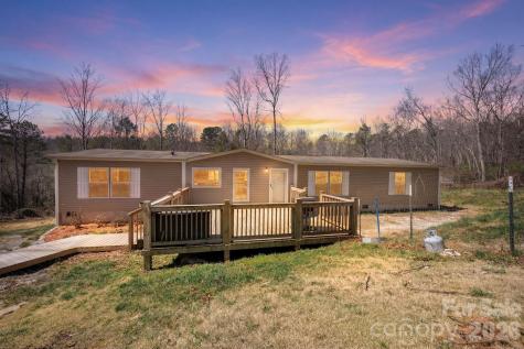 1064 Deer Chase Circle Cedar Mountain NC 28718
