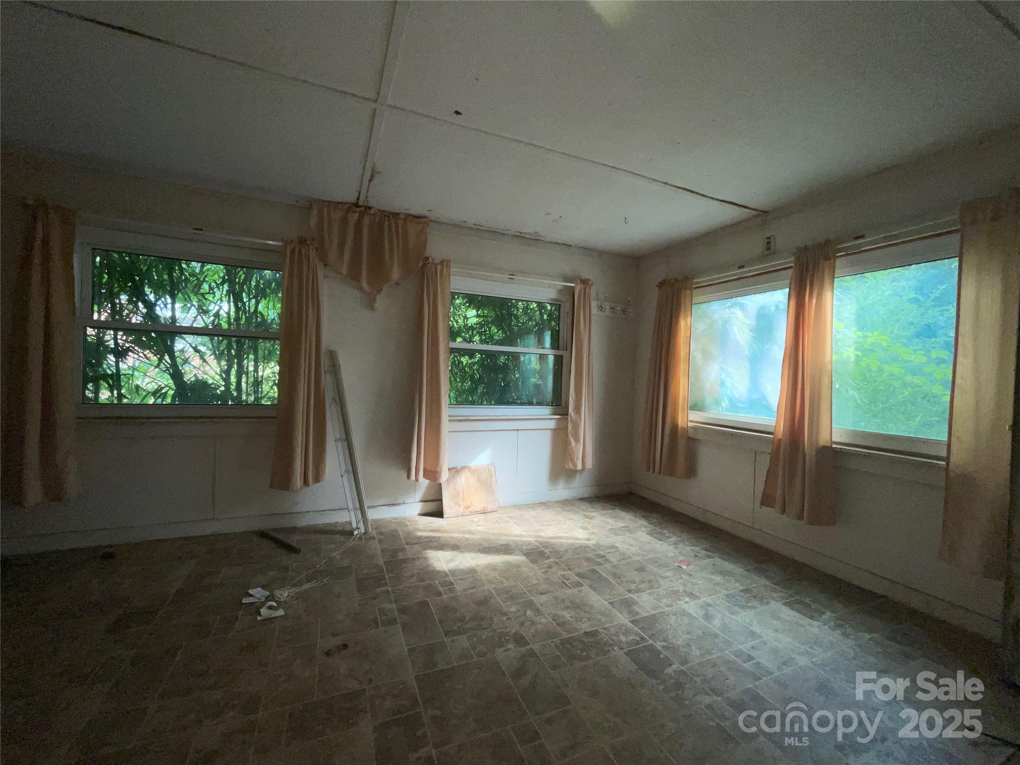 98 Lower Glady Fork Road Candler NC 28715