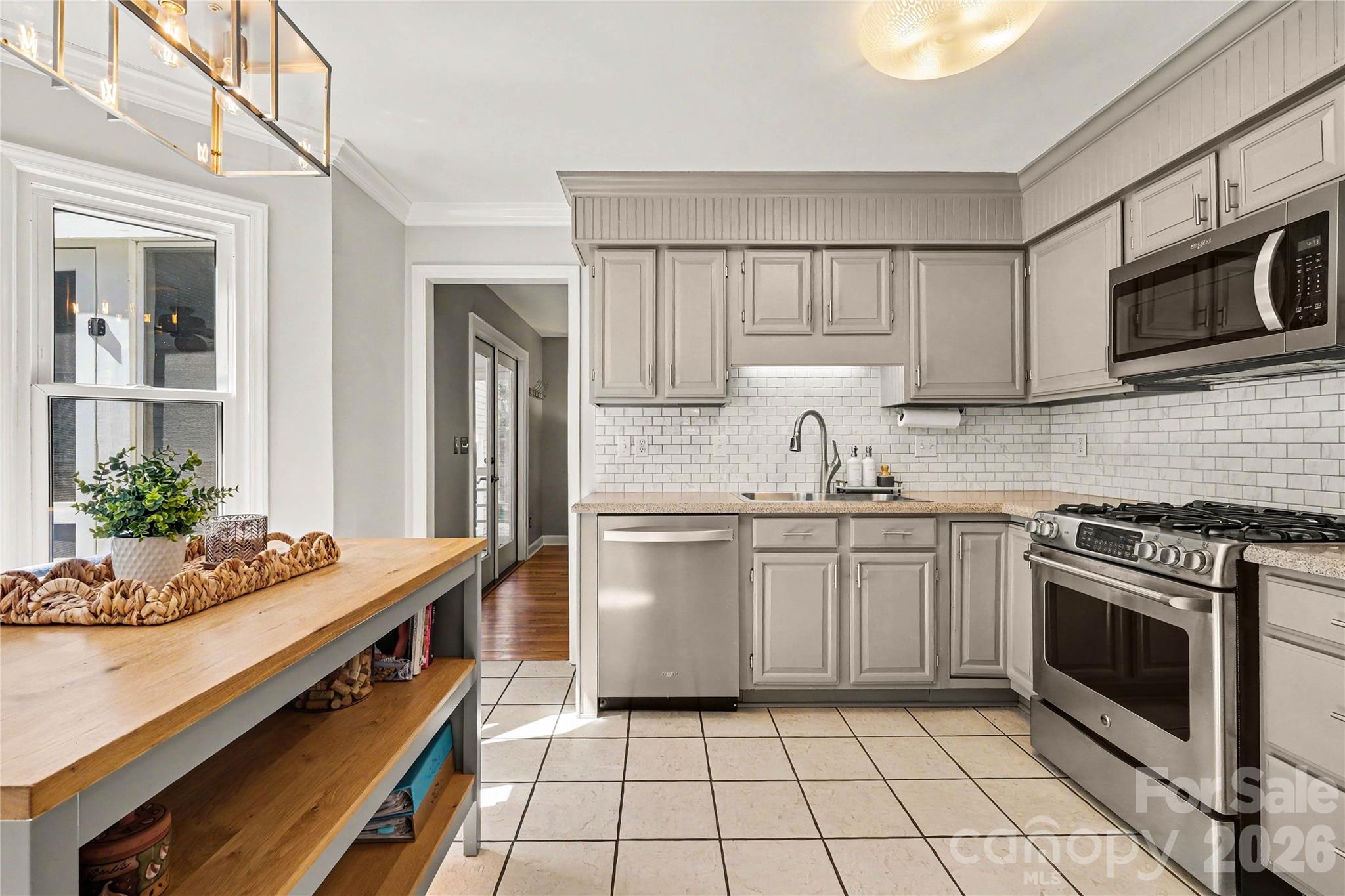 10428 South Hall Drive Charlotte NC 28270