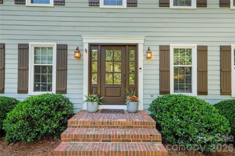 10428 South Hall Drive Charlotte NC 28270