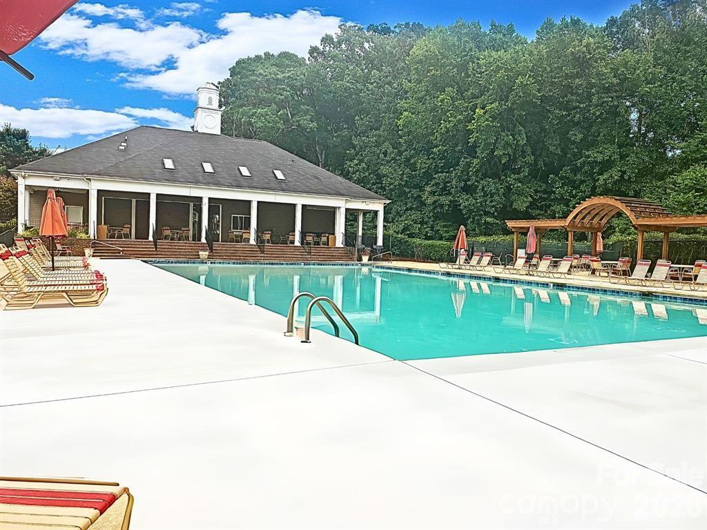 8105 Alderton Lane Charlotte NC 28215