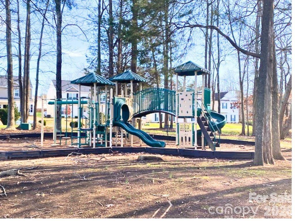 8105 Alderton Lane Charlotte NC 28215