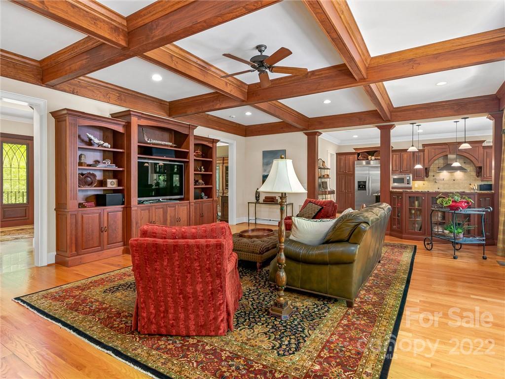 4 Greenwood Place Asheville NC 28803
