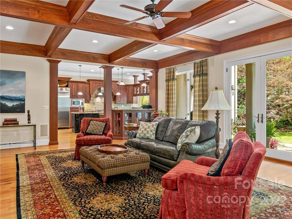 4 Greenwood Place Asheville NC 28803