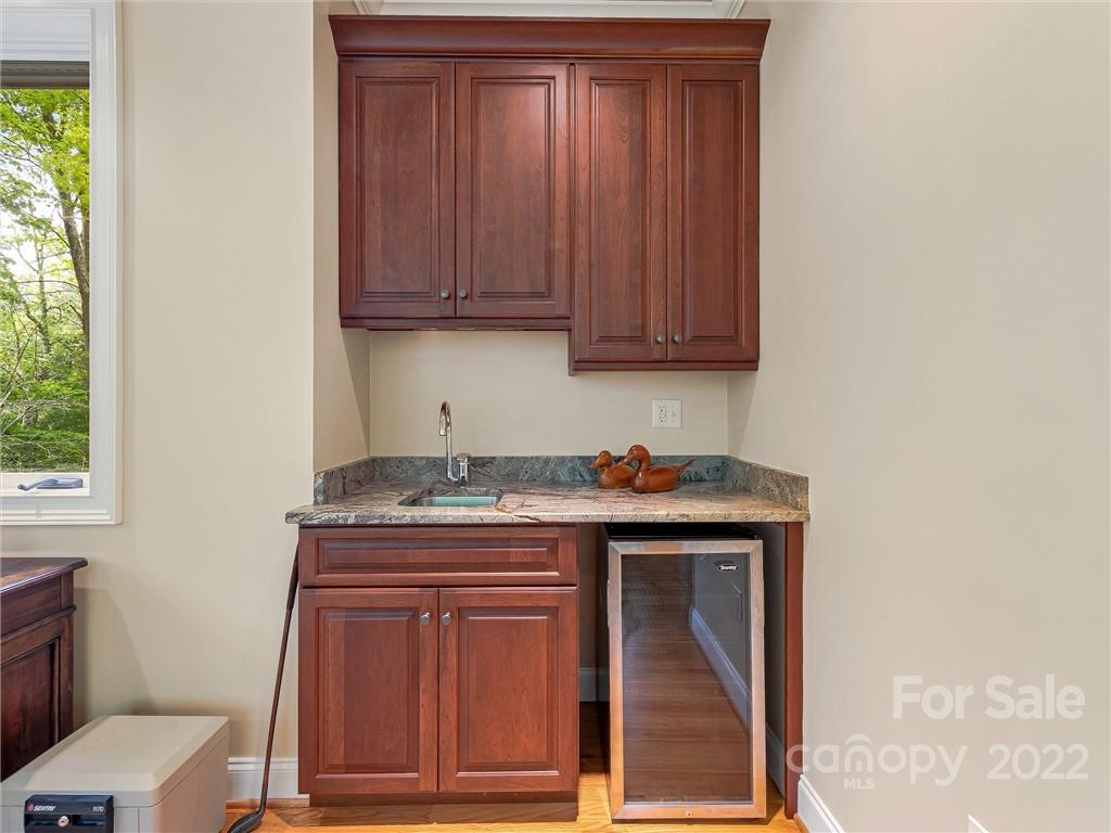 4 Greenwood Place Asheville NC 28803