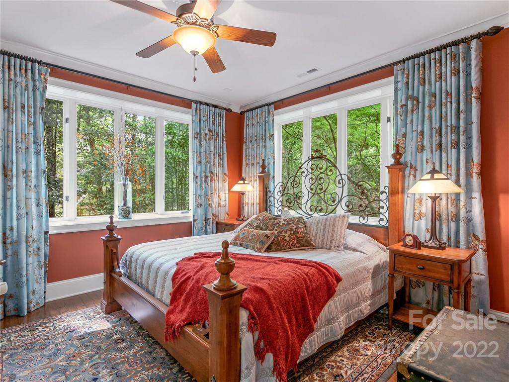 4 Greenwood Place Asheville NC 28803