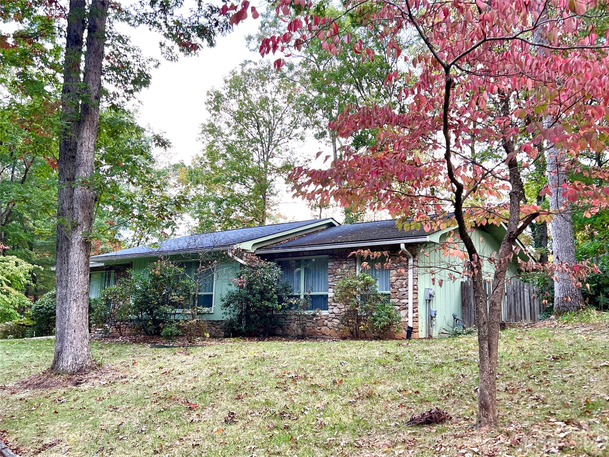 6 Highlander Road Asheville NC 28804