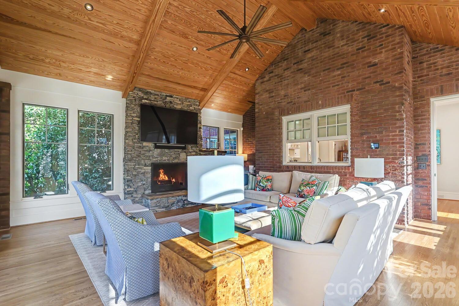 2317 Charlotte Drive Charlotte NC 28203