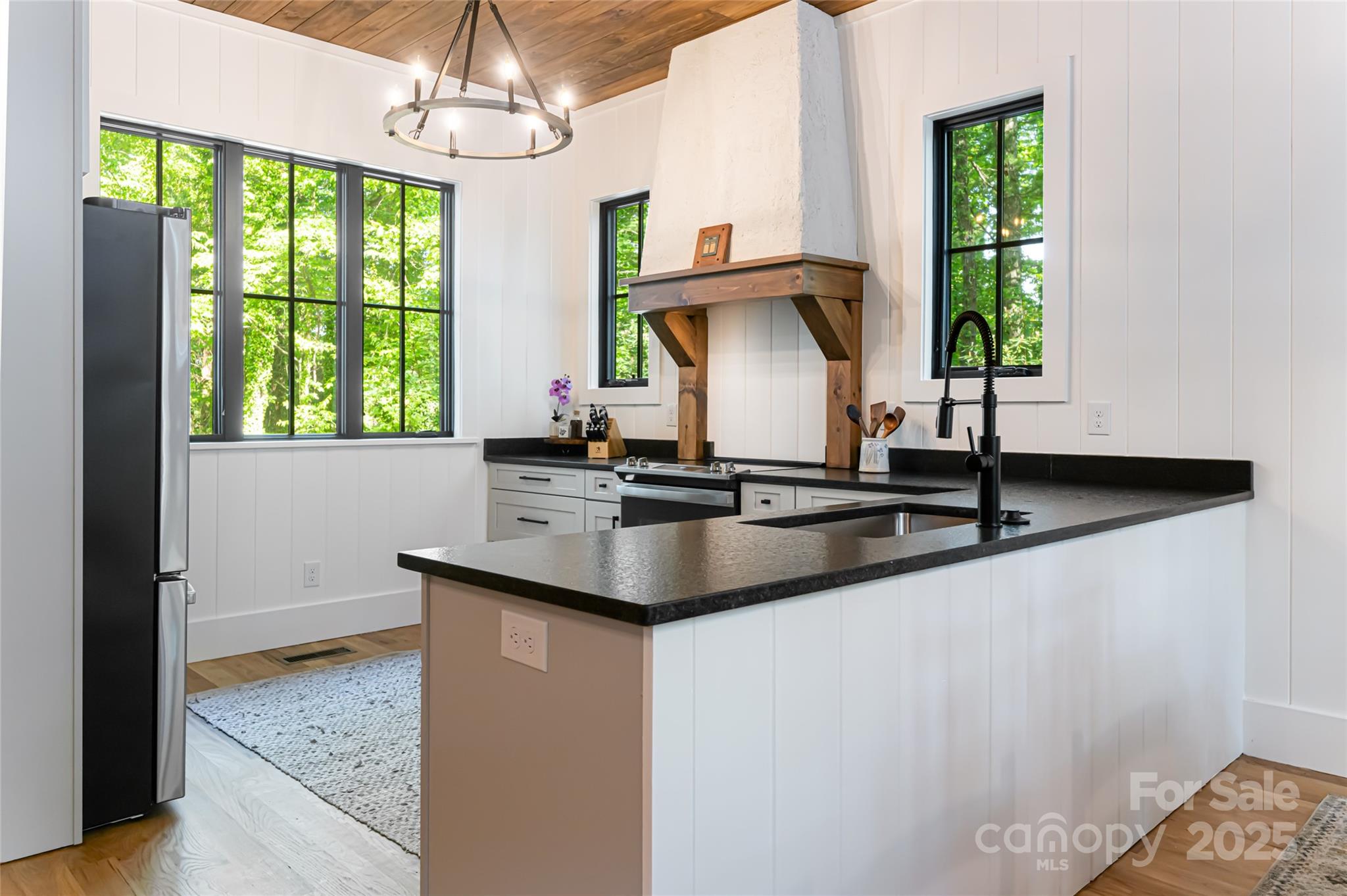 103 Blue Sky Lane Hendersonville NC 28792