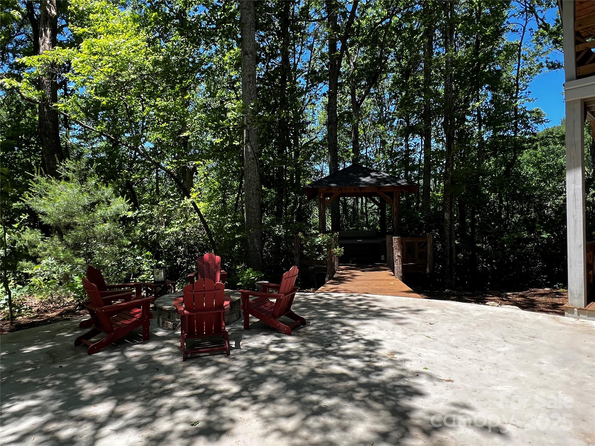 103 Blue Sky Lane Hendersonville NC 28792