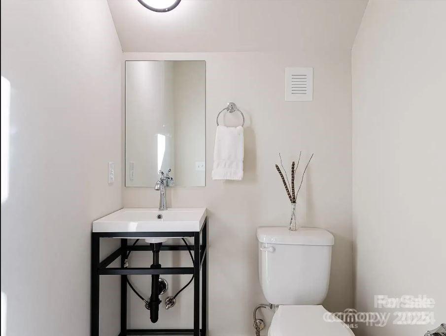 17 Macallan Lane Asheville NC 28805