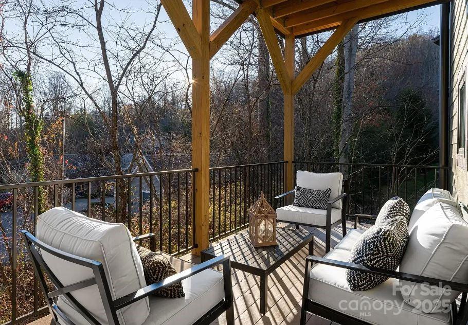 17 Macallan Lane Asheville NC 28805